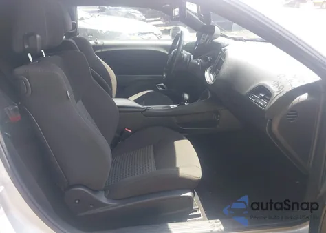 2022 Dodge Challenger Gt z USA, uszkodzony, nr VIN 2C3CDZJG2NH260697